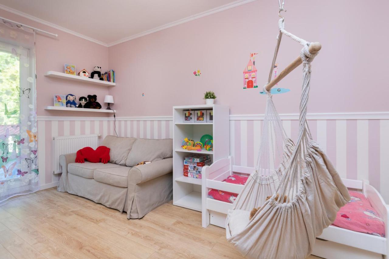 Family Apartament Mysliwska By Renters Apartment Gdansk Exterior photo