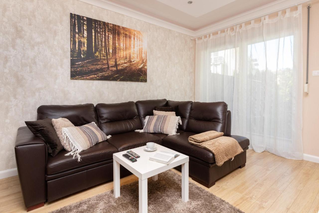 Family Apartament Mysliwska By Renters Apartment Gdansk Exterior photo